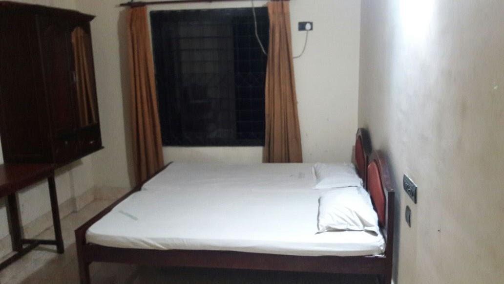 Poonthanam Guest House Guruvāyūr Екстериор снимка
